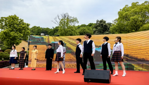 传承红色基因 共筑思政课堂——思政课部联合院团委参与杨得志故居馆校共建主题活动